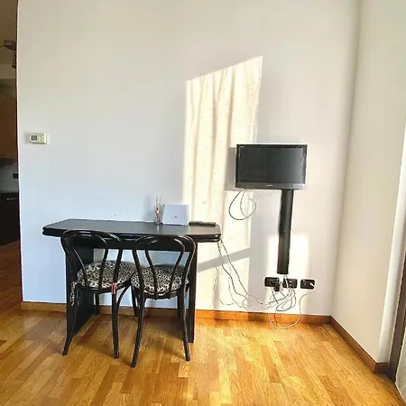 Cologno Home Cologno Monzese Buitenkant foto